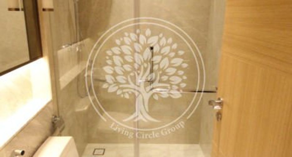 For rent 2 bedrooms condo in Pathum Wan, Bangkok