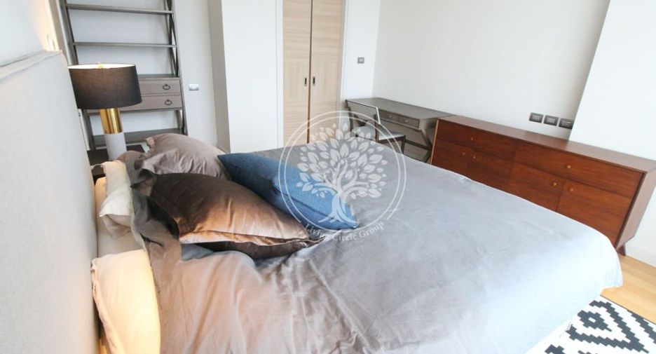 For rent 2 bedrooms condo in Pathum Wan, Bangkok