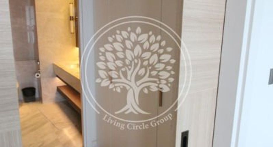 For rent 2 bedrooms condo in Pathum Wan, Bangkok