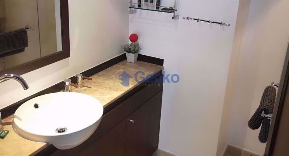 For sale 2 bed condo in Central Pattaya, Pattaya