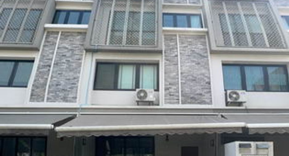 For sale そして for rent 5 Beds townhouse in Yan Nawa, Bangkok