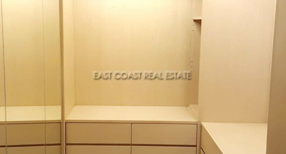 For rent 4 bedrooms condo in Bang Lamung, Chonburi