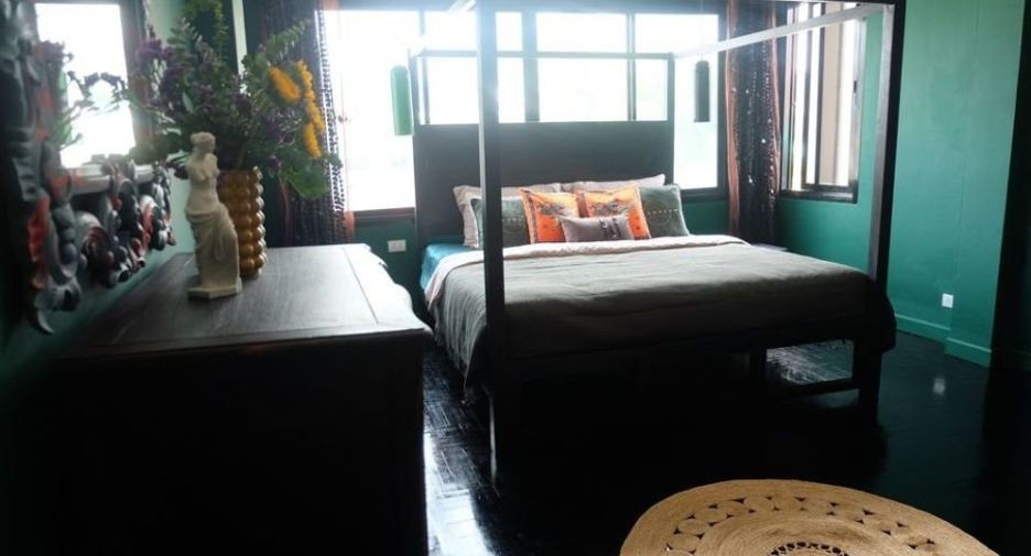 For rent 4 ベッドルーム house in Phra Nakhon, Bangkok