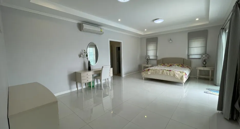For rent 3 Beds villa in Cha Am, Phetchaburi