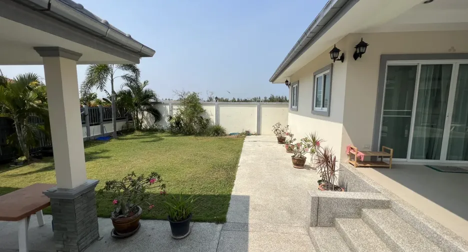 For rent 3 Beds villa in Cha Am, Phetchaburi