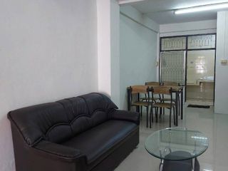 For rent 2 bed townhouse in Watthana, Bangkok