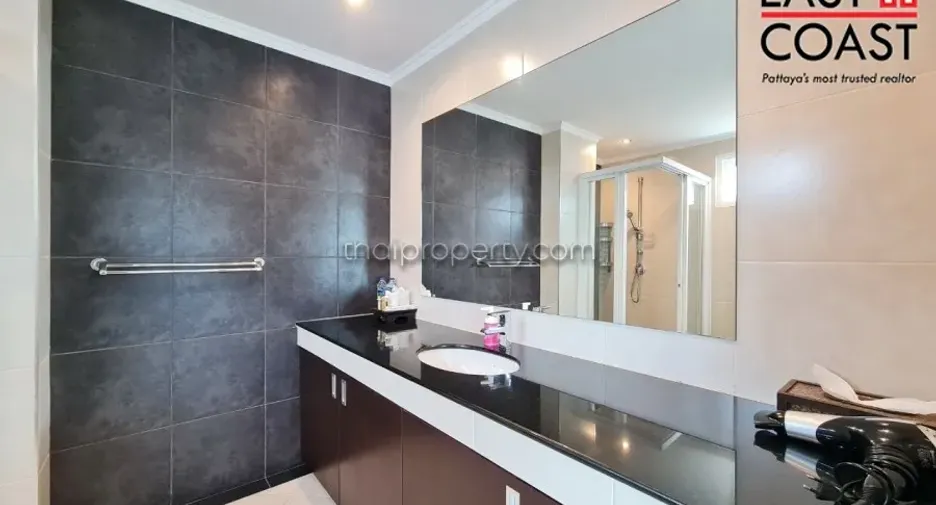 Haus zur Miete mit 4 Zimmer in Bang Lamung, Chonburi