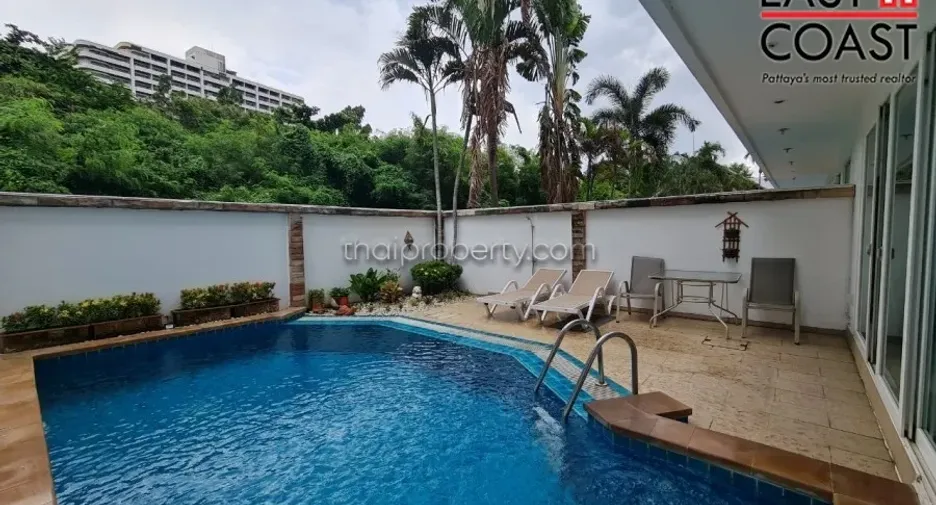 Haus zur Miete mit 4 Zimmer in Bang Lamung, Chonburi