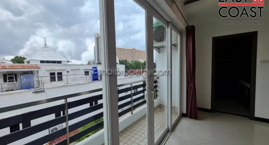 Haus zur Miete mit 4 Zimmer in Bang Lamung, Chonburi