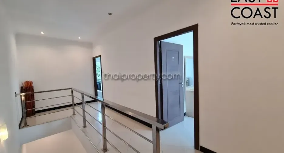 Haus zur Miete mit 4 Zimmer in Bang Lamung, Chonburi