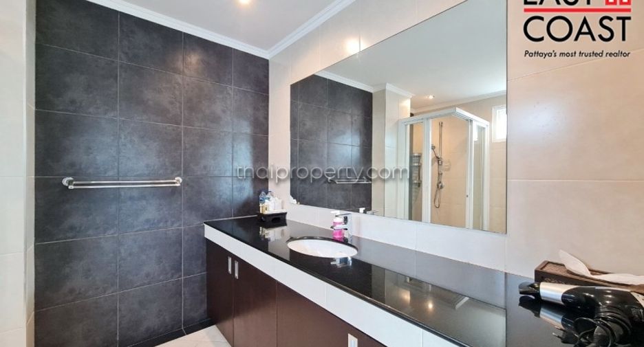 Haus zur Miete mit 4 Zimmer in Bang Lamung, Chonburi