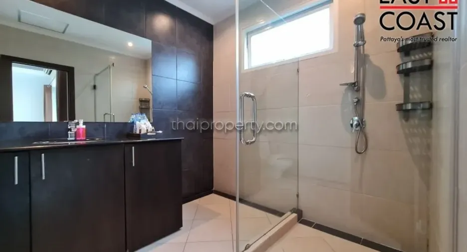 Haus zur Miete mit 4 Zimmer in Bang Lamung, Chonburi