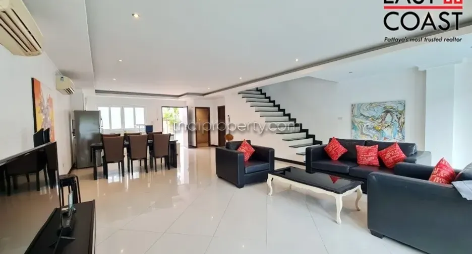 Haus zur Miete mit 4 Zimmer in Bang Lamung, Chonburi
