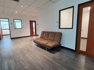 For rent 1 Beds office in Phra Khanong, Bangkok