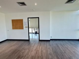 For rent 1 Beds office in Phra Khanong, Bangkok