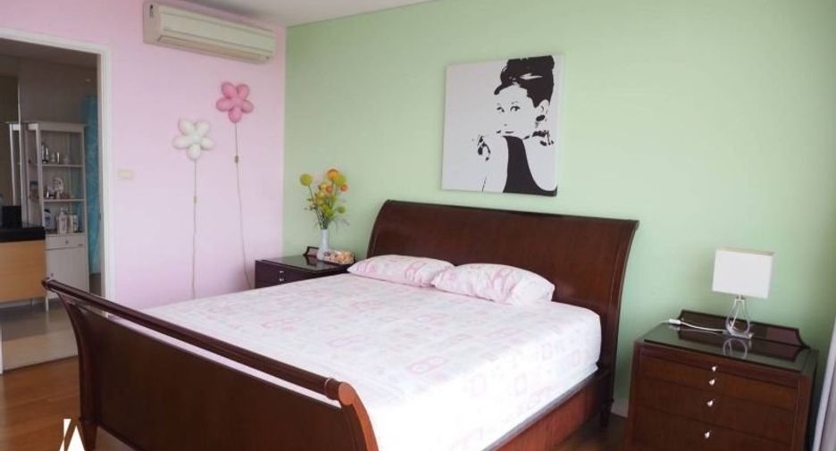 For sale 5 bedrooms condo in Khlong Toei, Bangkok