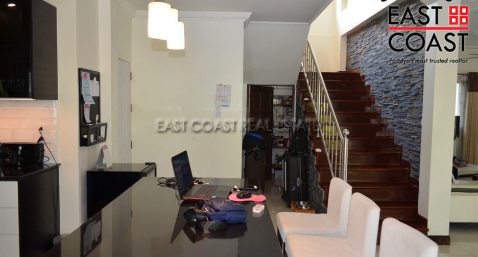 Haus zum Kauf mit 4 Zimmer in Bang Lamung, Chonburi