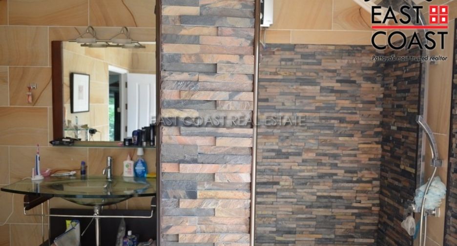 Haus zum Kauf mit 4 Zimmer in Bang Lamung, Chonburi