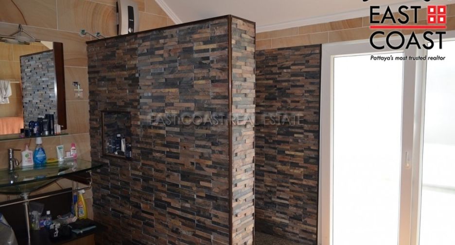 Haus zum Kauf mit 4 Zimmer in Bang Lamung, Chonburi