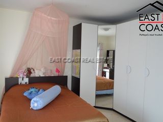 Haus zum Kauf mit 4 Zimmer in Bang Lamung, Chonburi