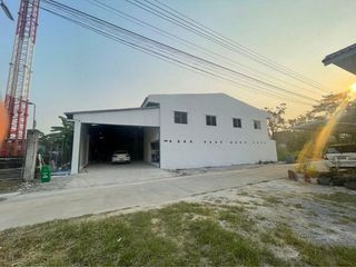 For sale warehouse in Lam Luk Ka, Pathum Thani