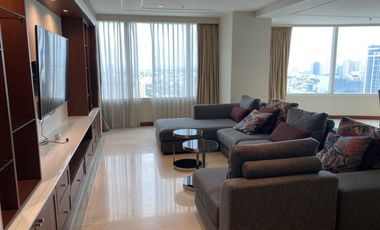 For rent 3 bed condo in Watthana, Bangkok