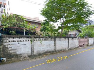 For sale 2 ベッドルーム house in Watthana, Bangkok