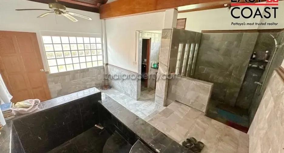 Haus zum Kauf mit 2 Zimmer in Bang Lamung, Chonburi