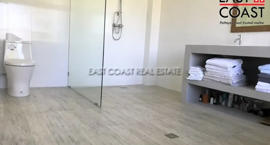 Haus zum Kauf mit 4 Zimmer in Huay Yai, Pattaya