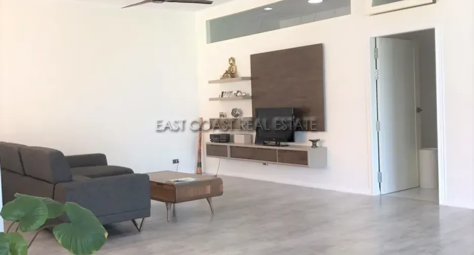 Haus zum Kauf mit 4 Zimmer in Huay Yai, Pattaya