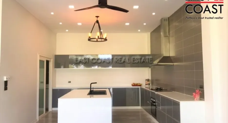 Haus zum Kauf mit 4 Zimmer in Huay Yai, Pattaya