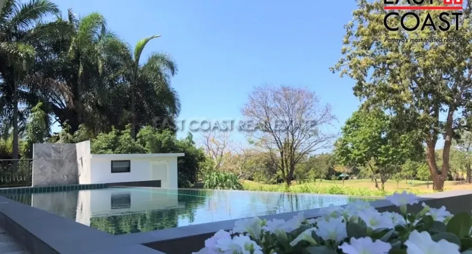 Haus zum Kauf mit 4 Zimmer in Huay Yai, Pattaya