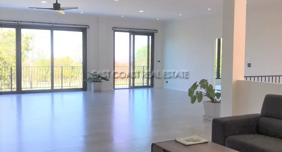 Haus zum Kauf mit 4 Zimmer in Huay Yai, Pattaya
