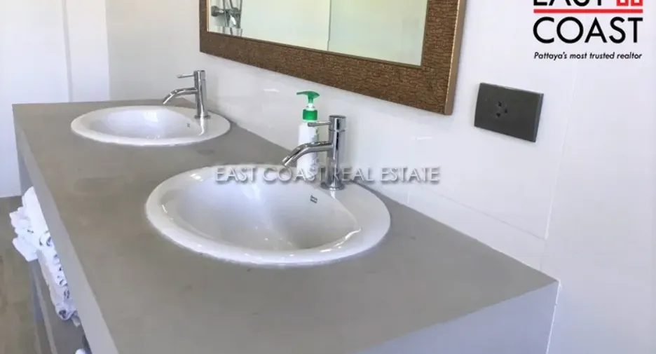 Haus zum Kauf mit 4 Zimmer in Huay Yai, Pattaya