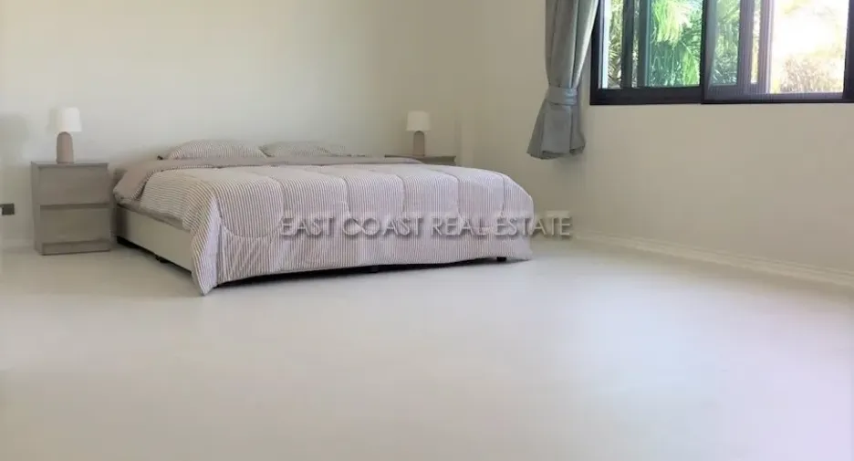 Haus zum Kauf mit 4 Zimmer in Huay Yai, Pattaya
