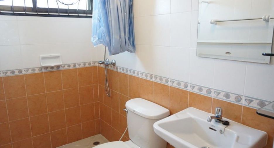For rent and for sale 3 bedrooms house in San Kamphaeng, Chiang Mai