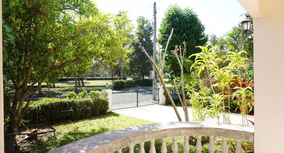 For rent and for sale 3 bedrooms house in San Kamphaeng, Chiang Mai
