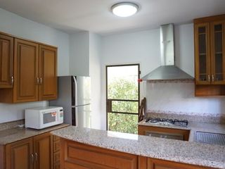 Haus zur Miete und zum Kauf mit 3 Zimmer in San Kamphaeng, Chiang Mai