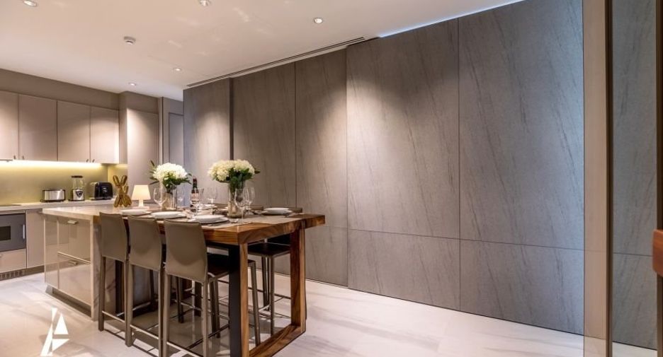 Condo en venta de 2 habitaciones en Khlong Toei, Bangkok