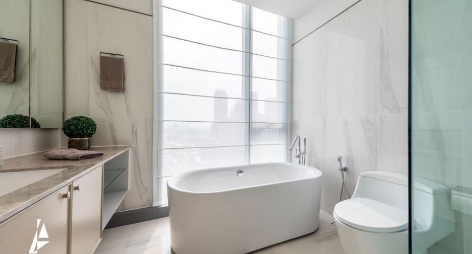 Condo en venta de 2 habitaciones en Khlong Toei, Bangkok