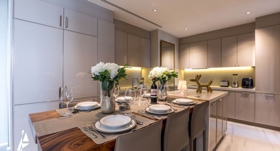 Condo en venta de 2 habitaciones en Khlong Toei, Bangkok