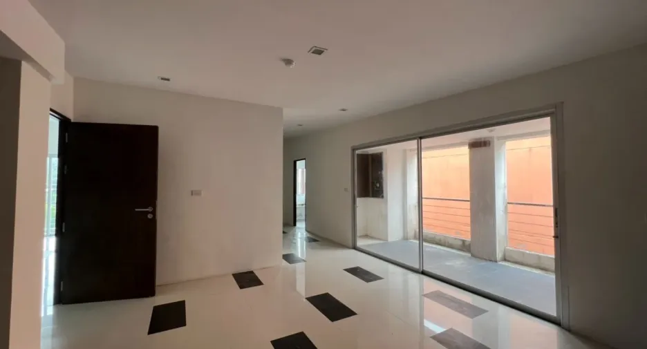 For sale 3 bed condo in Ko Samui, Surat Thani