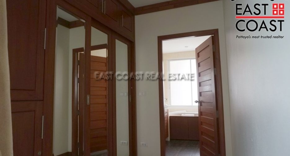 For sale 2 Beds condo in Bang Lamung, Chonburi