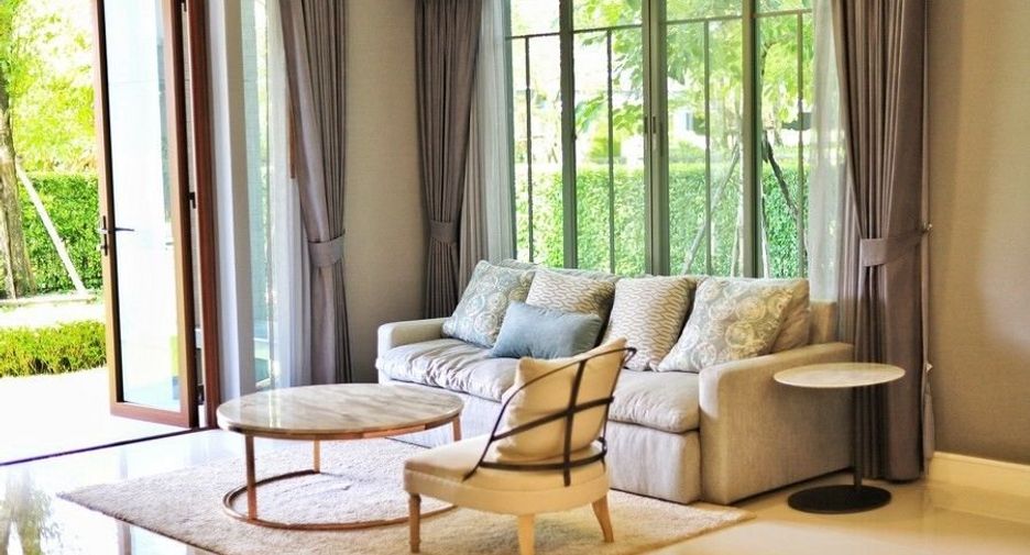 For sale 4 ベッドルーム house in Bang Khae, Bangkok