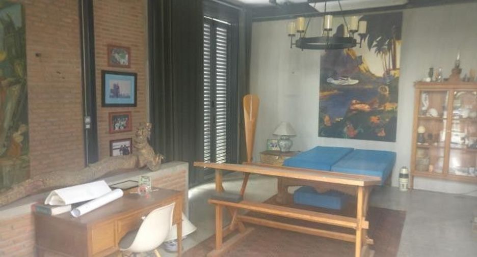 For rent 7 bed villa in Watthana, Bangkok