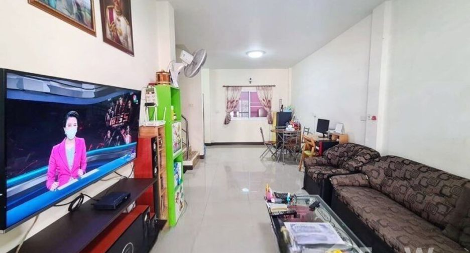 For rent 3 bed townhouse in Bang Pa-in, Phra Nakhon Si Ayutthaya