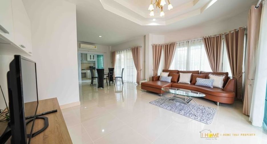 For rent 4 Beds house in San Kamphaeng, Chiang Mai