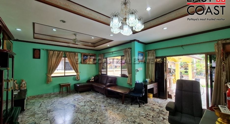 Haus zum Kauf mit 3 Zimmer in Bang Lamung, Chonburi