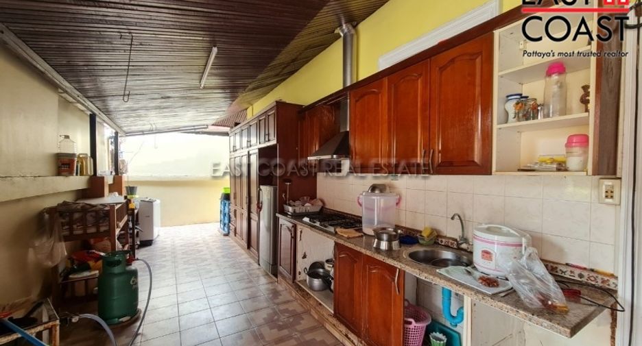 Haus zum Kauf mit 3 Zimmer in Bang Lamung, Chonburi