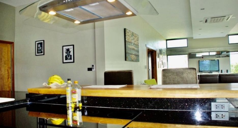 Haus zur Miete und zum Kauf mit 4 Zimmer in Bang Lamung, Chonburi